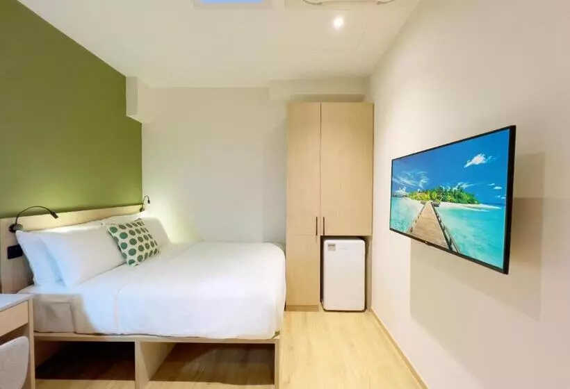 هتل Coliwoo 298 River Valley   Coliving