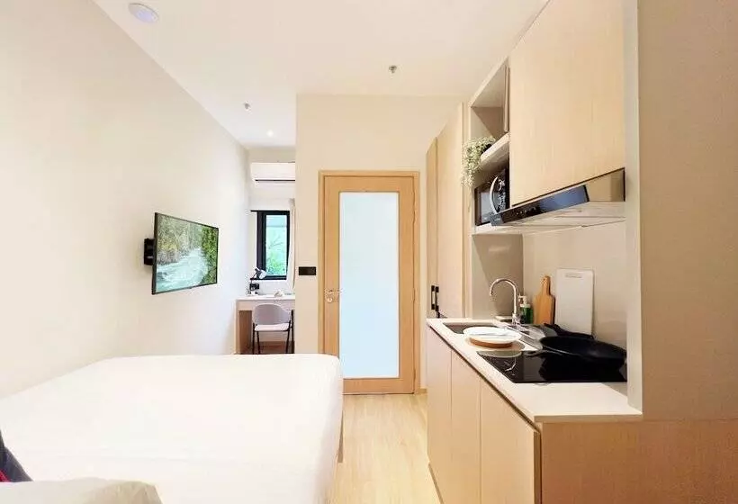 هتل Coliwoo 298 River Valley   Coliving