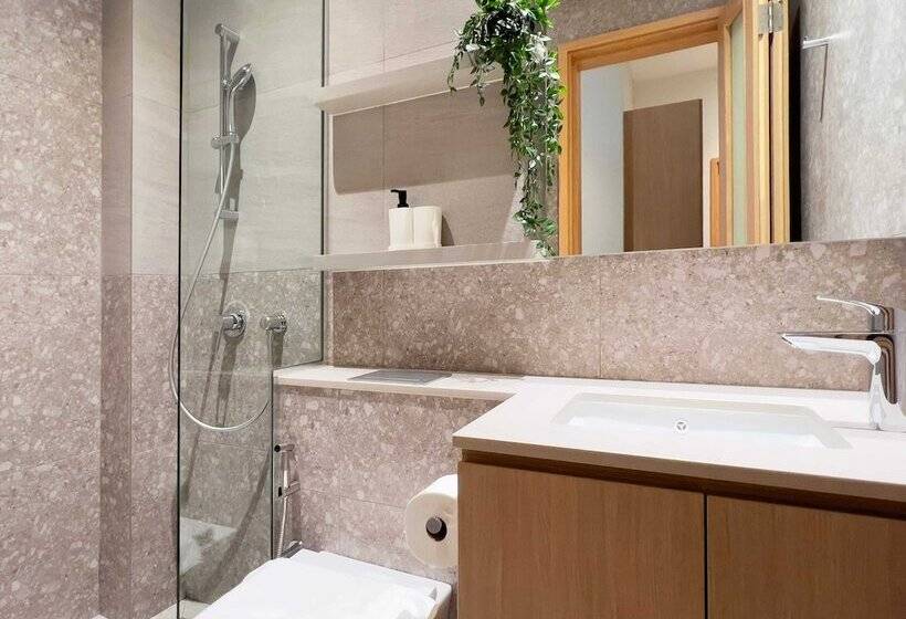 هتل Coliwoo 298 River Valley Coliving