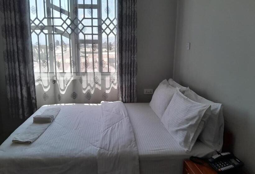 Отель Mbeya Starinn