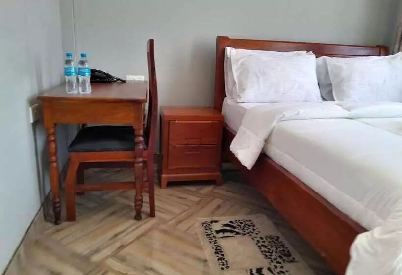 ホテル Mbeya Starinn