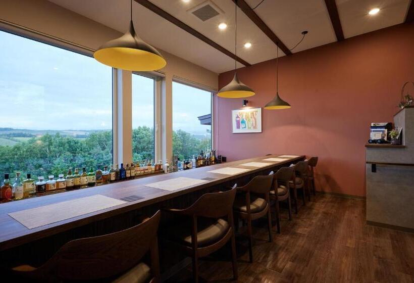 בית מלון כפרי Rising Sun Furano