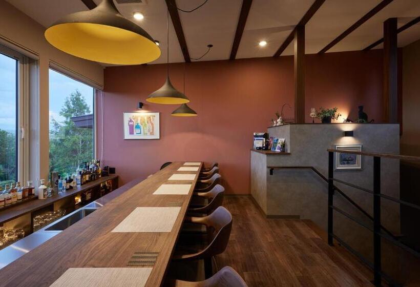 בית מלון כפרי Rising Sun Furano