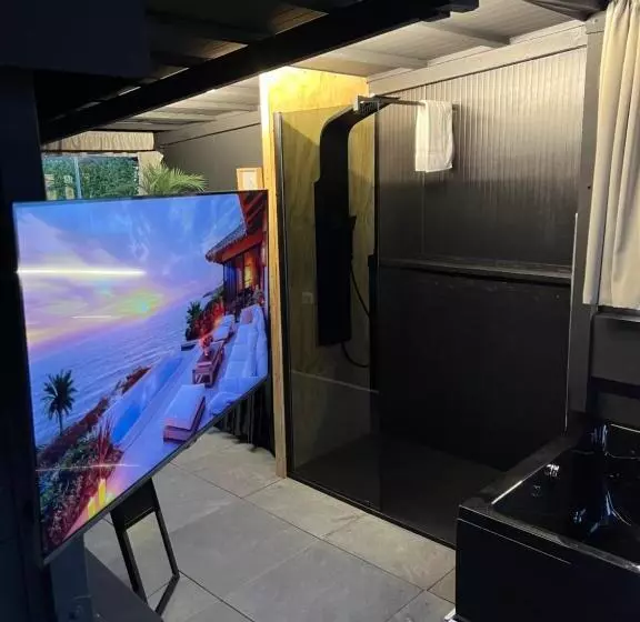 پانسیون Rooftop