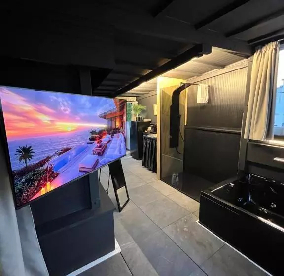 پانسیون Rooftop