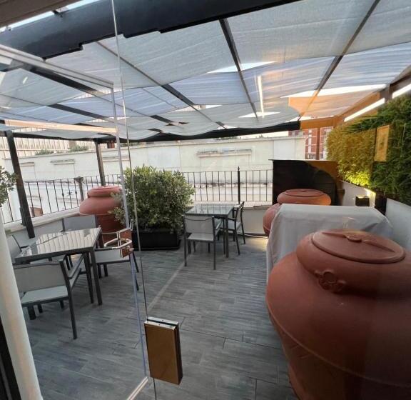 پانسیون Rooftop