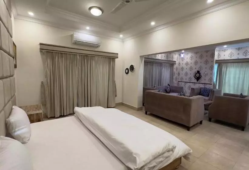 پانسیون Secure Inn