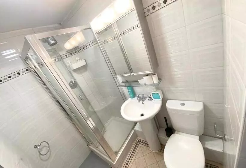 ペンション The Royal Boutique Heathrow Lodge By London