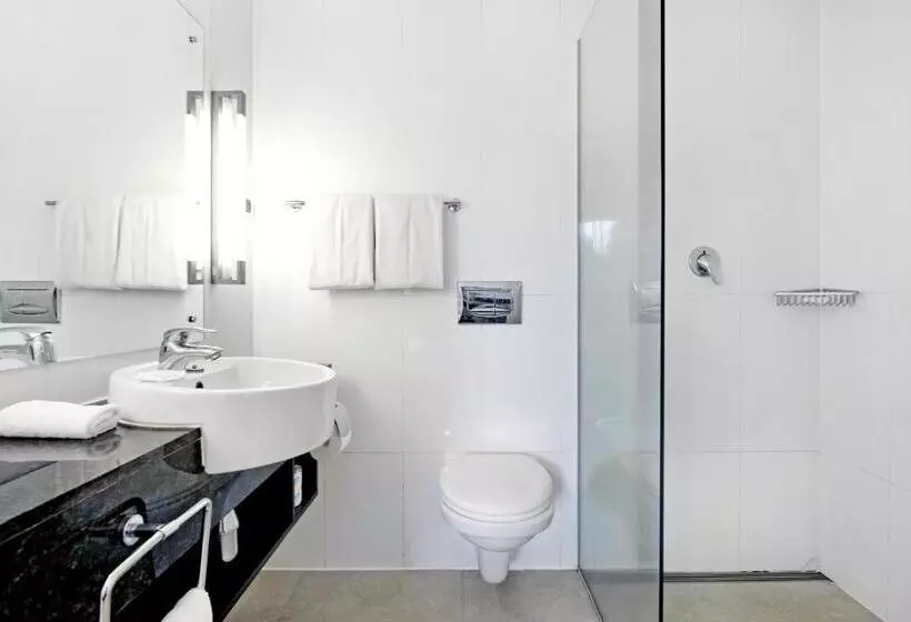 Ultiqa Fiji Palms Beach Resort