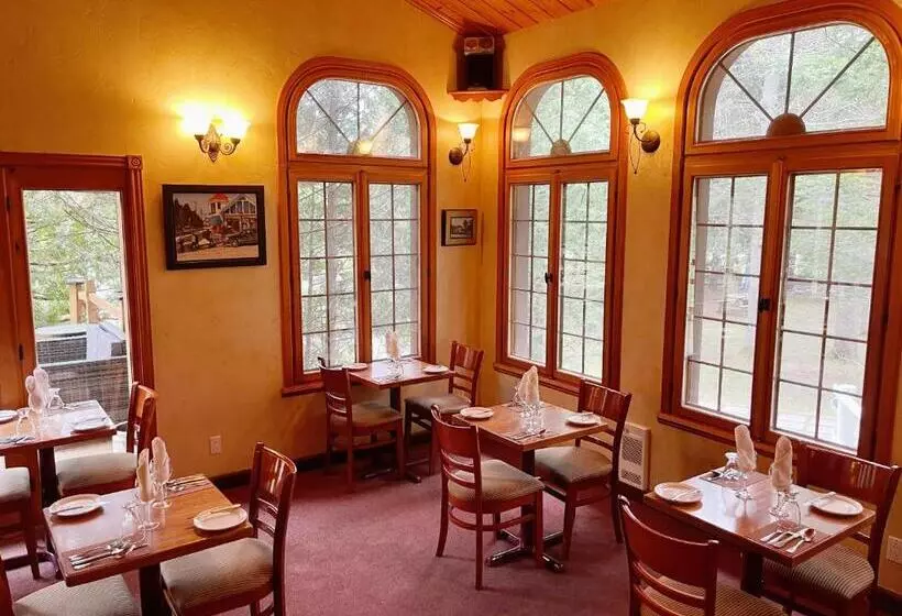 Hostel Chalet Alpine