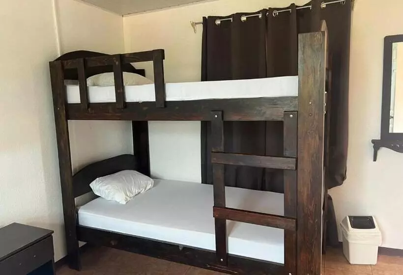 ベッドアンドブレックファースト Cabinas Playa Bandera
