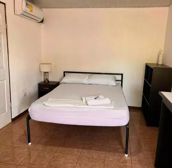 ベッドアンドブレックファースト Cabinas Playa Bandera