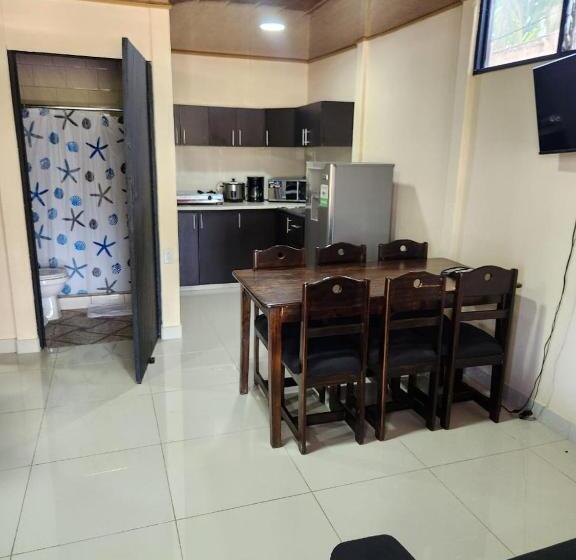 Bed and Breakfast Cabinas Playa Bandera