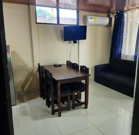 Bed and Breakfast Cabinas Playa Bandera