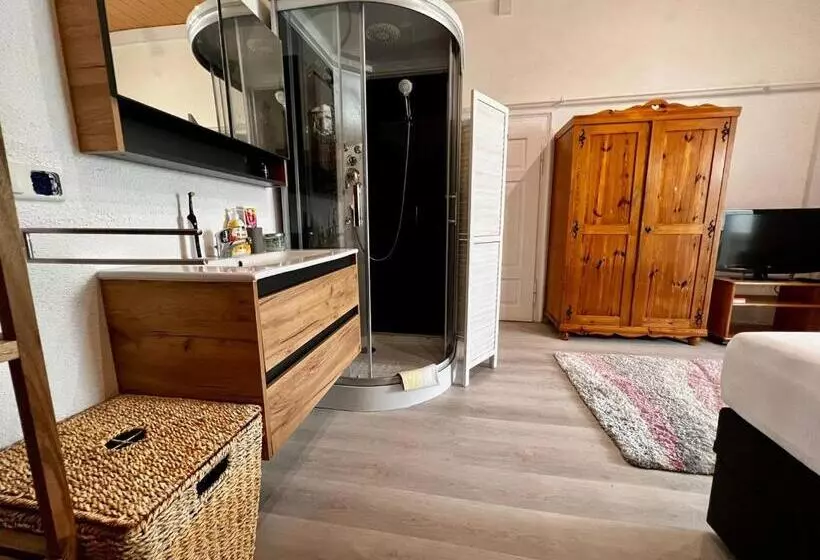 Aamiaismajoitus (B&B) Gäste Suite Bei Familie Abdalla