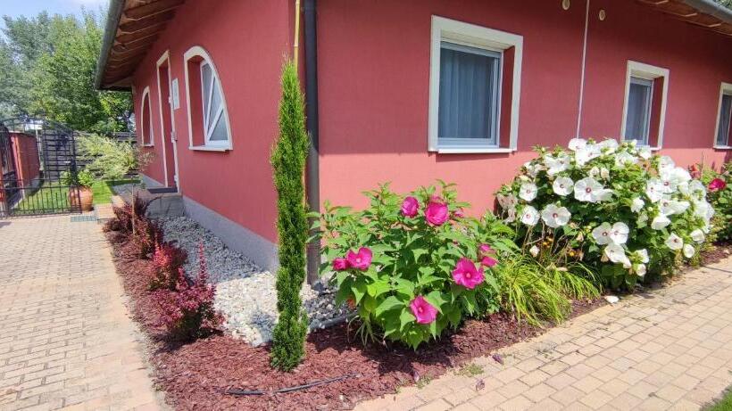 Aamiaismajoitus (B&B) Tavi Panzió