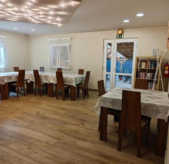 Aamiaismajoitus (B&B) Tavi Panzió