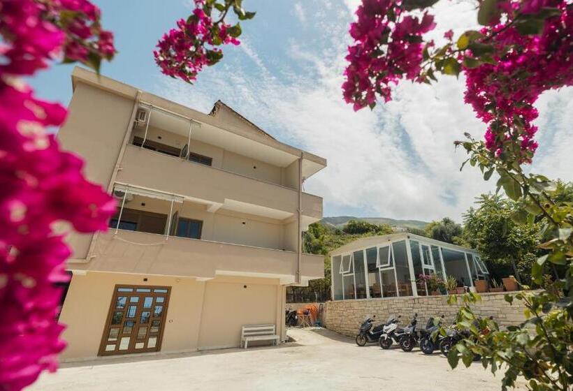 ホテル Voyage Villa