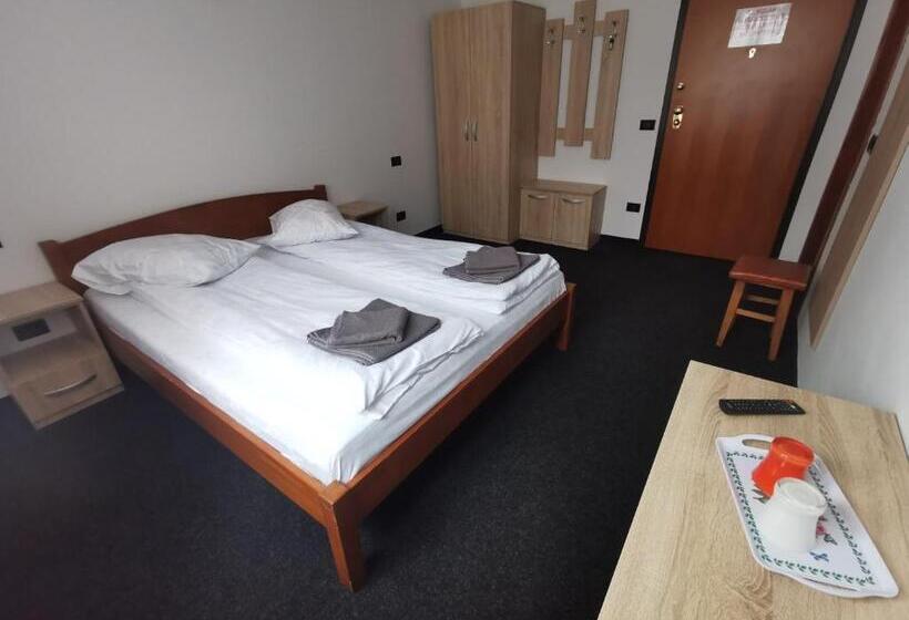 پانسیون Cabana Cascada Cailor