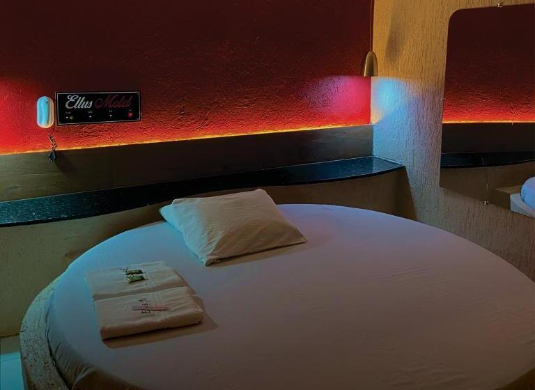 פנסיון Ellus Motel