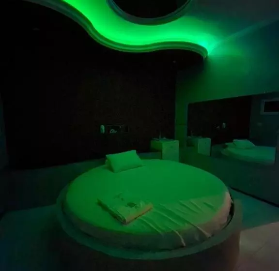ペンション Ellus Motel