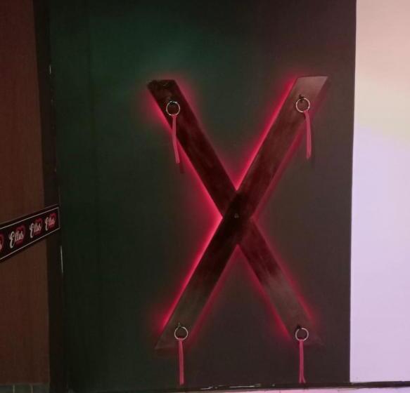 פנסיון Ellus Motel