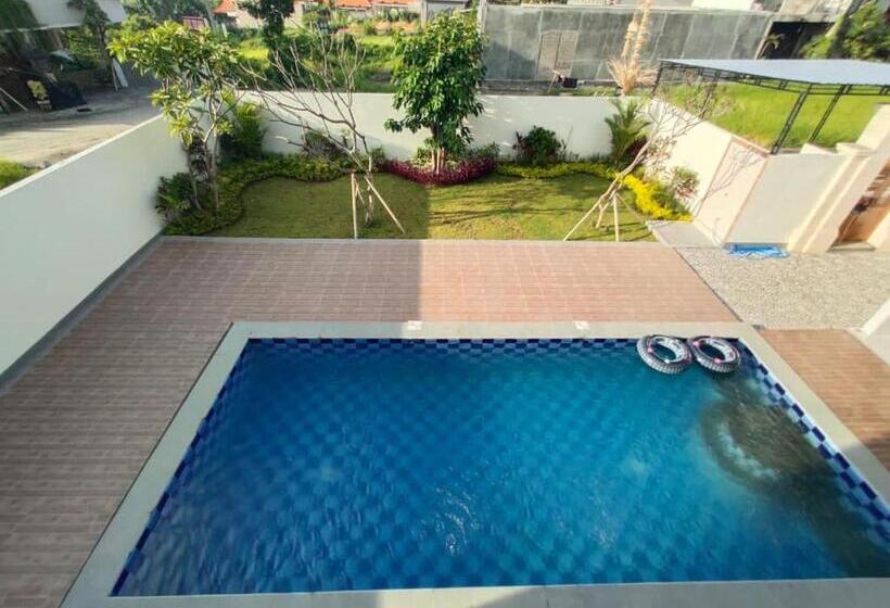 پانسیون Pondok 2900