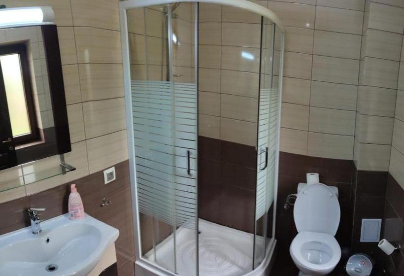 پانسیون Punct Gastronomic Local Camere De Inchiriat