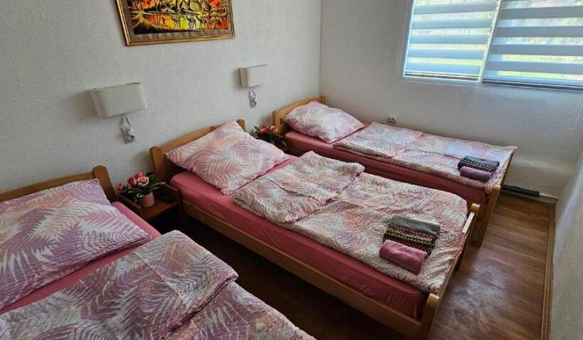 پانسیون Sobe Buba I Laza