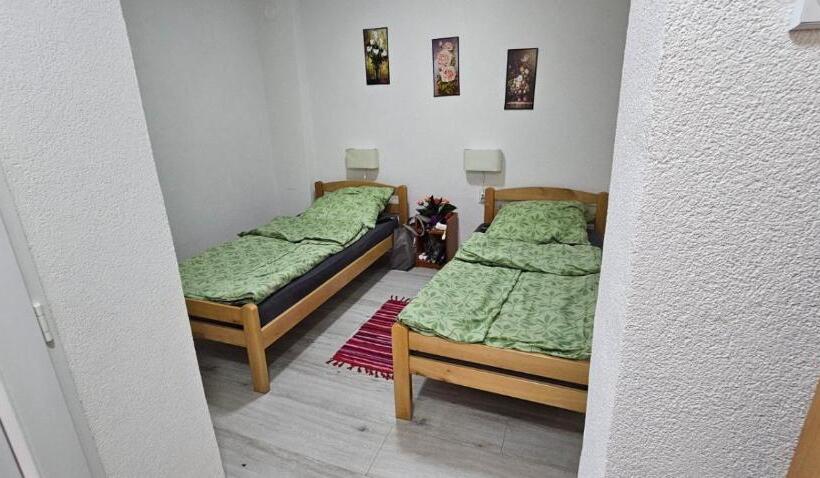 پانسیون Sobe Buba I Laza