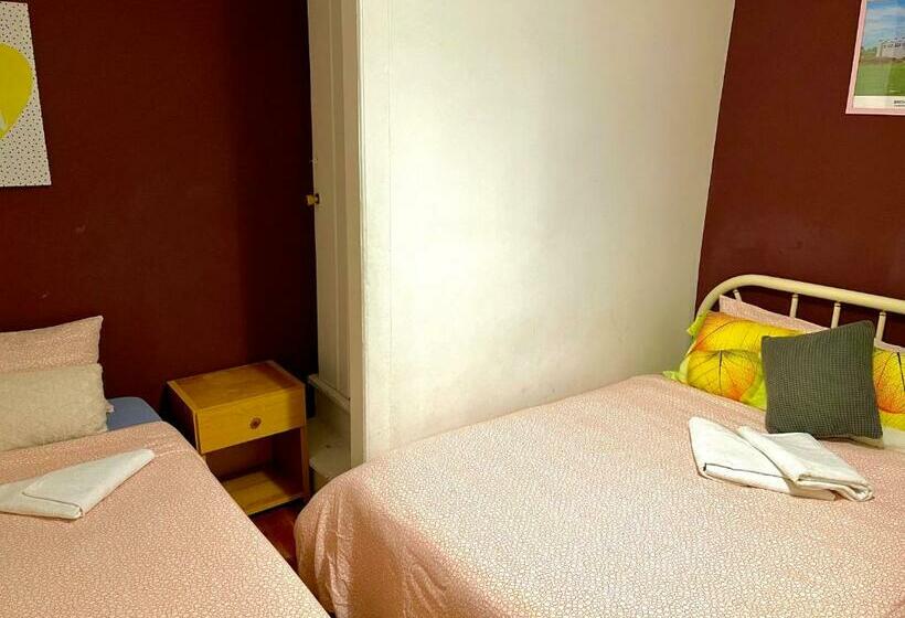 هاستل Asian Everest House