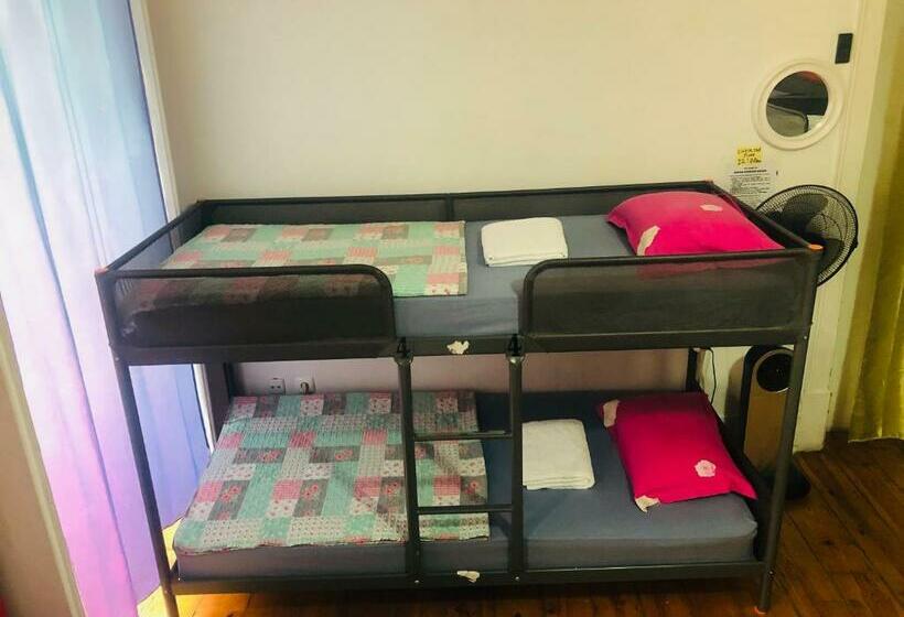 هاستل Asian Everest House