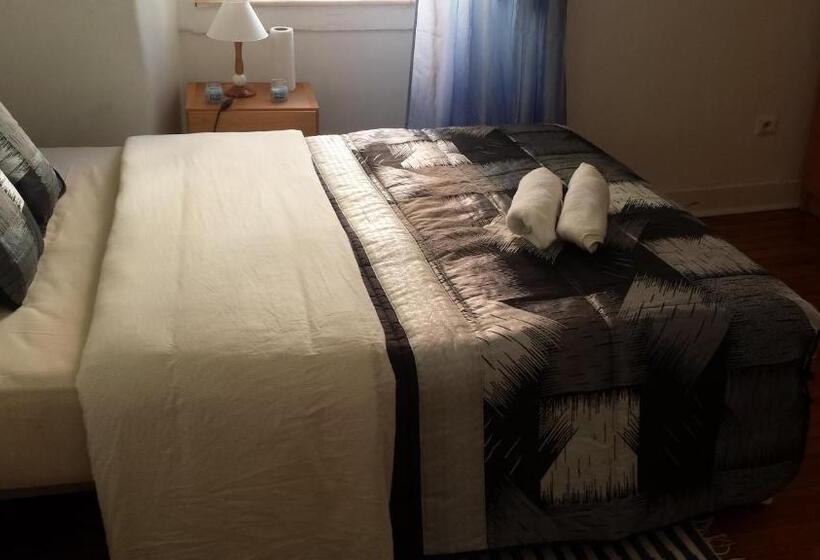 هاستل Asian Everest House