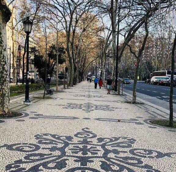 هاستل Asian Everest House