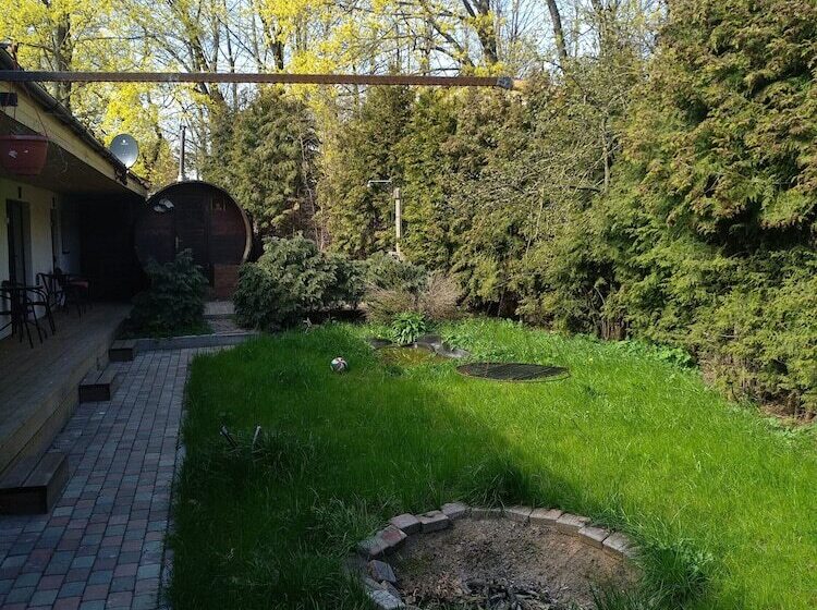 هاستل Atrium Guesthouse