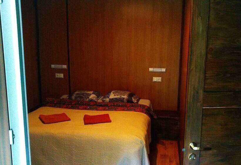 هاستل Atrium Guesthouse