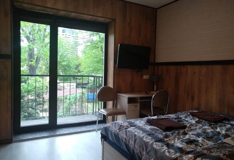 هاستل Atrium Guesthouse