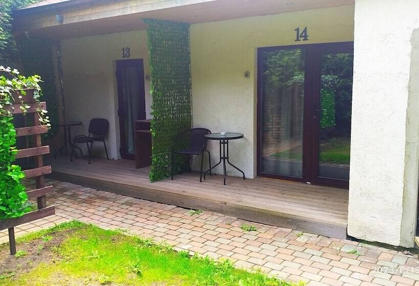 هاستل Atrium Guesthouse