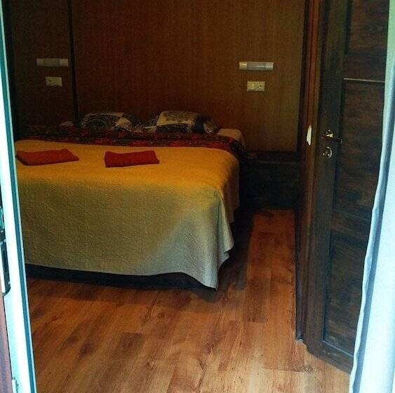 هاستل Atrium Guesthouse