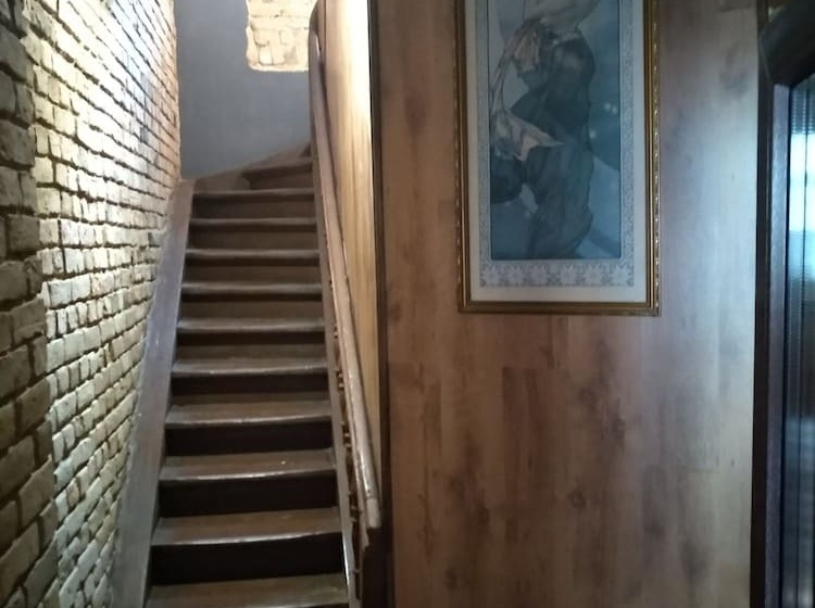 هاستل Atrium Guesthouse