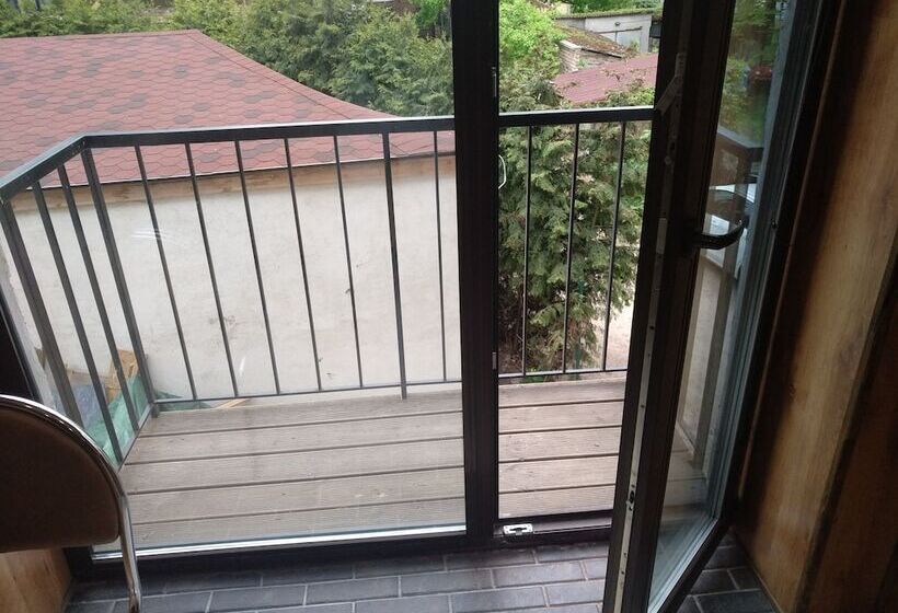 هاستل Atrium Guesthouse