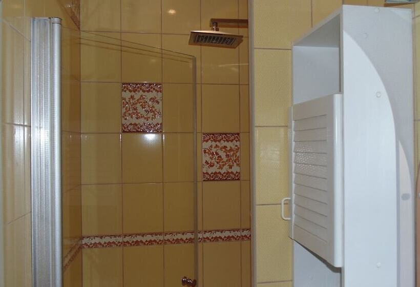 هاستل Atrium Guesthouse