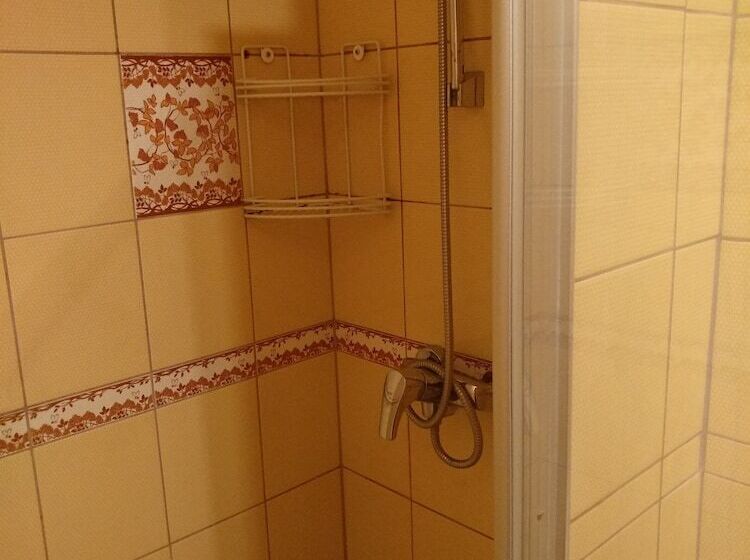 هاستل Atrium Guesthouse