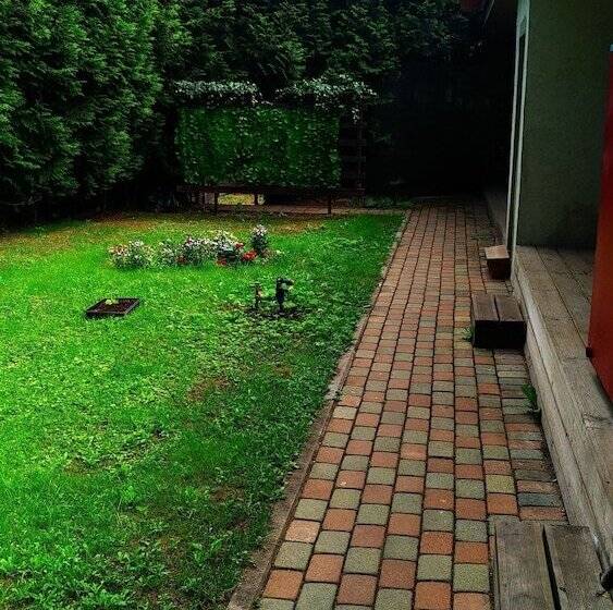 هاستل Atrium Guesthouse