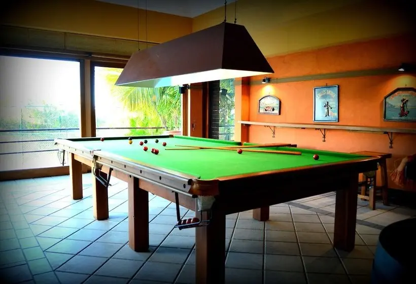 تختخواب و صبحانه Le Gite Du Bonheur Guest House & Car Rental