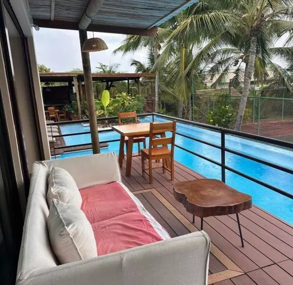 تختخواب و صبحانه Le Gite Du Bonheur Guest House & Car Rental