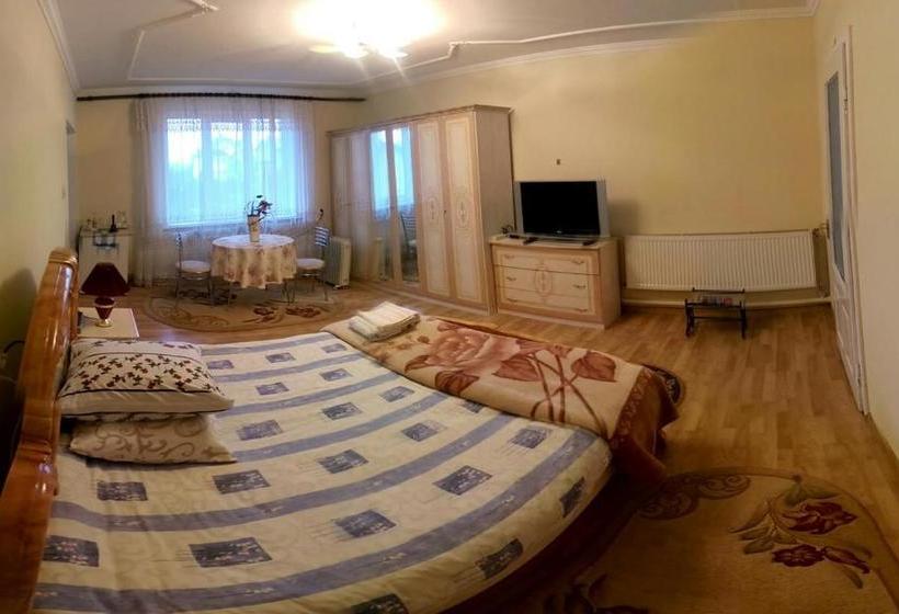 مبيت وإفطار Navigator