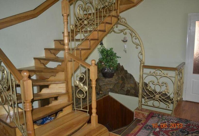 مبيت وإفطار Navigator