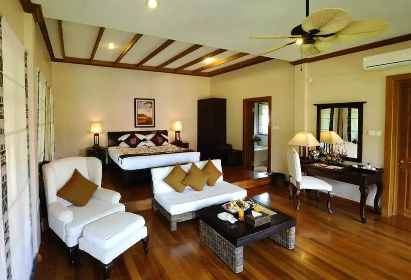 هتل Aureum Palace & Resort