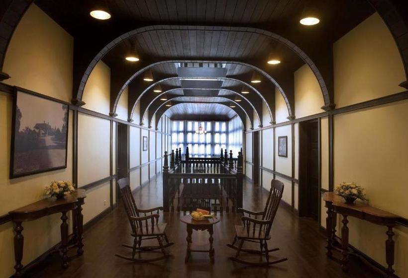 هتل Aureum Palace  & Resort